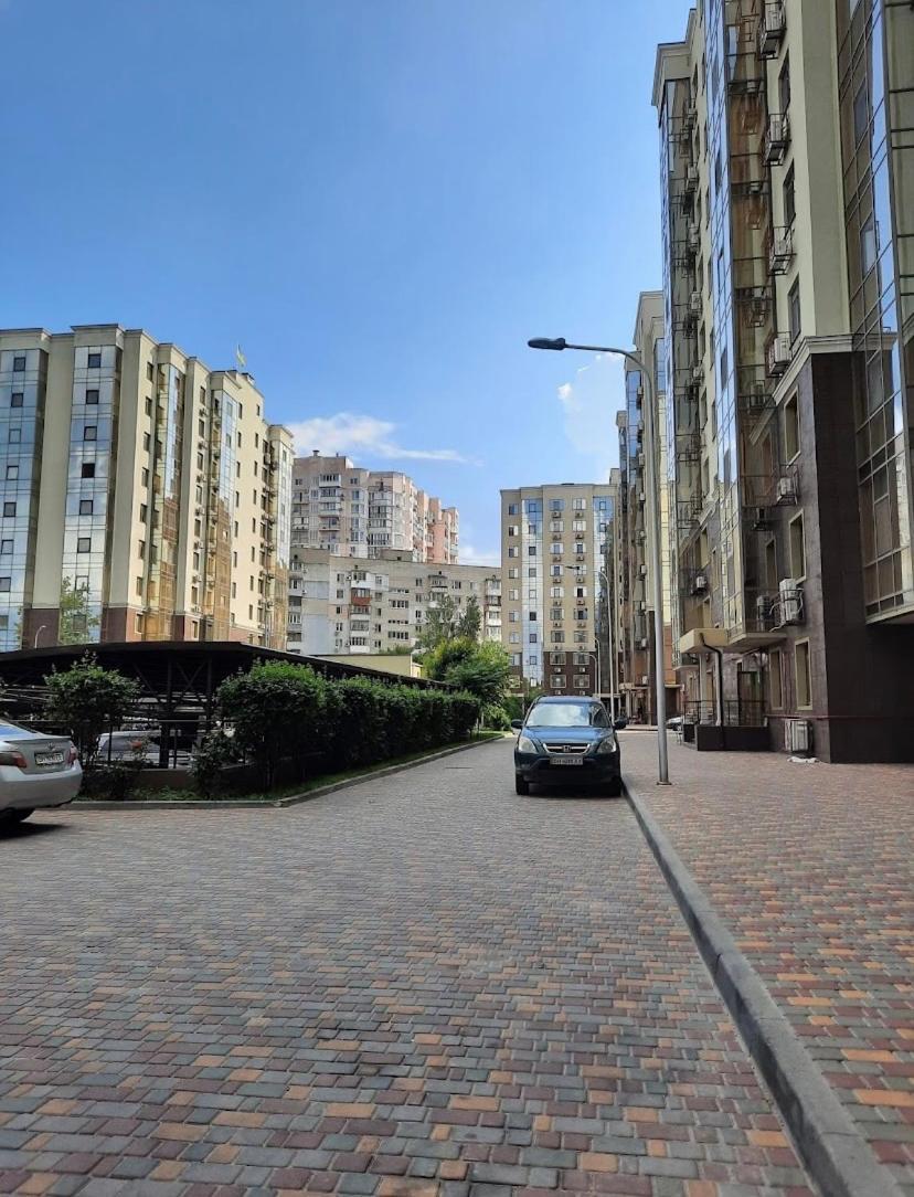Маршала Малиновського 18 Б 12 Жемчужина Квартира 오데사 외부 사진